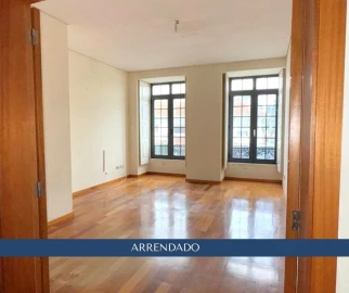 Apartamento T2 para Arrendamento em Arcozelo