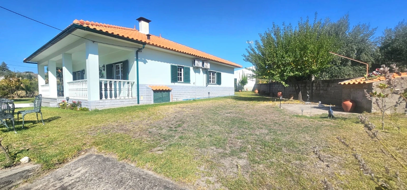 Moradia T0 para Venda em Aldeia do Bispo, Águas e Aldeia de João Pires Foto 32