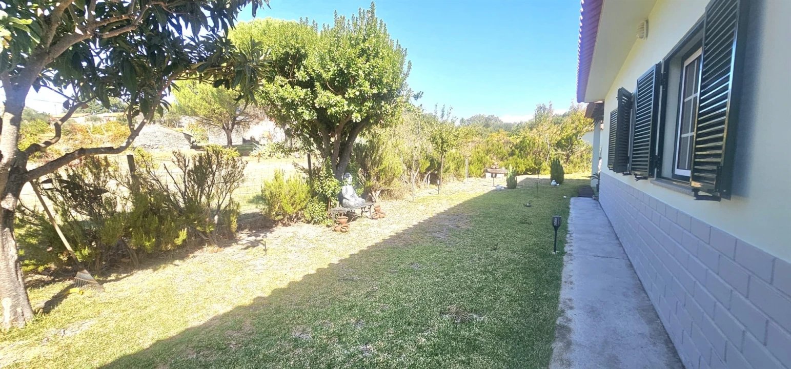 Moradia T0 para Venda em Aldeia do Bispo, Águas e Aldeia de João Pires Foto 18