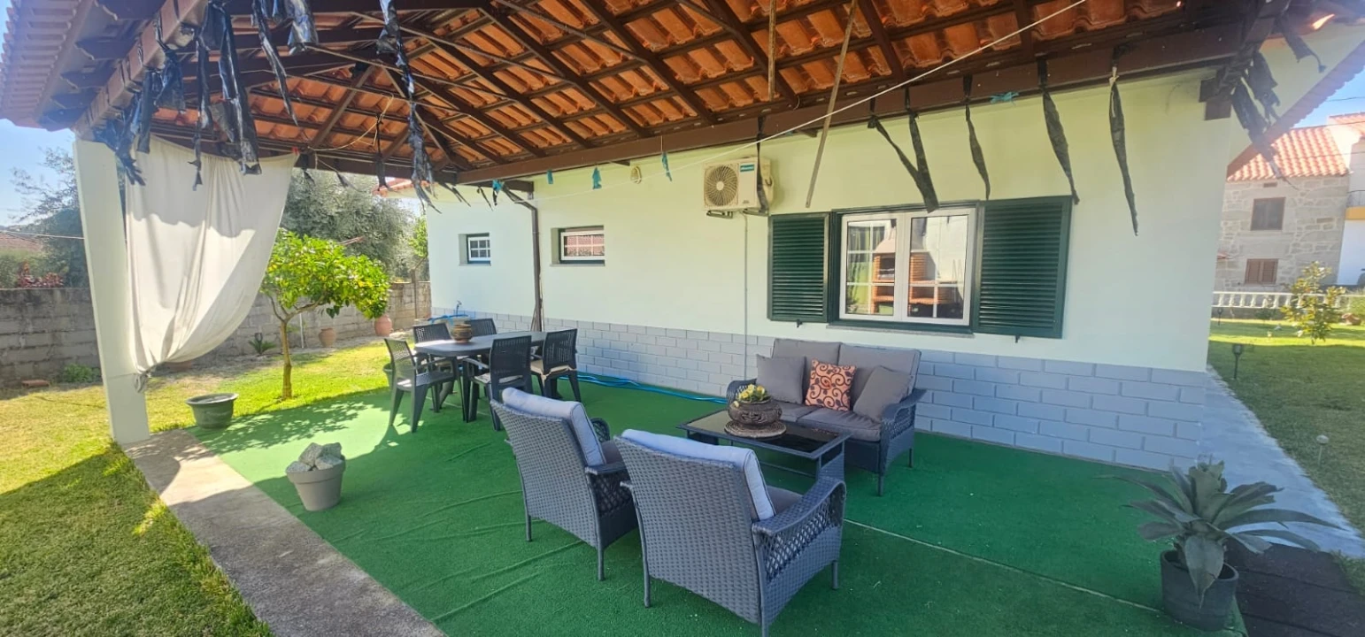 Moradia T0 para Venda em Aldeia do Bispo, Águas e Aldeia de João Pires Foto 8