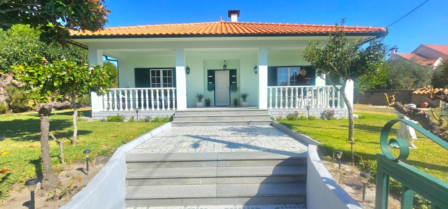 Moradia T0 para Venda em Aldeia do Bispo, Águas e Aldeia de João Pires Foto 1