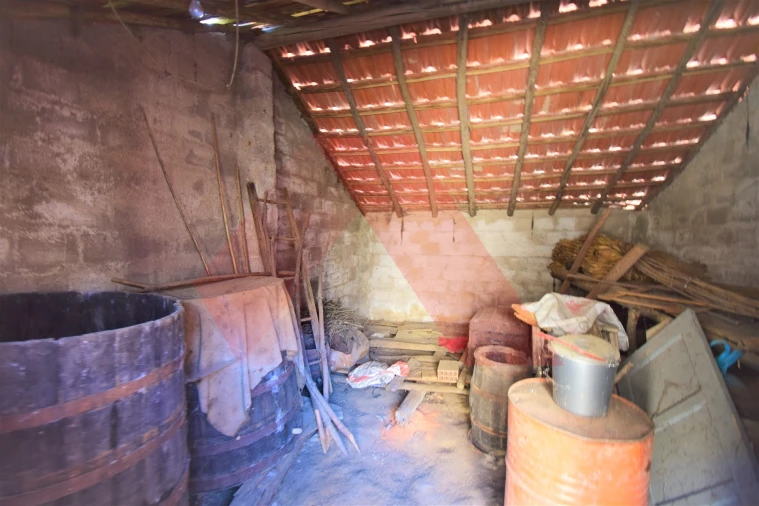 Moradia T4 para Venda em Espariz e Sinde Foto 12