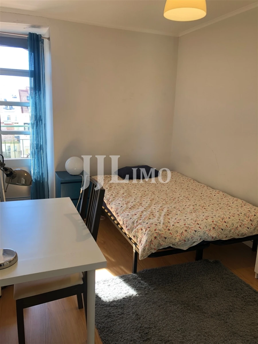 Apartamento T10 para Venda em Avenidas Novas Foto 30