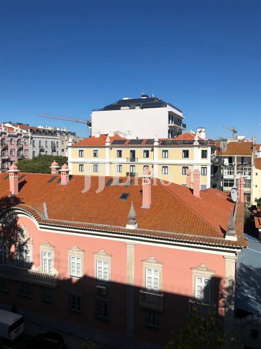 Apartamento T10 para Venda em Avenidas Novas Foto 9