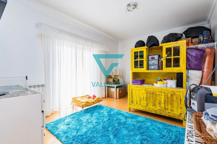 Moradia T4 para Venda em Batalha Foto 16