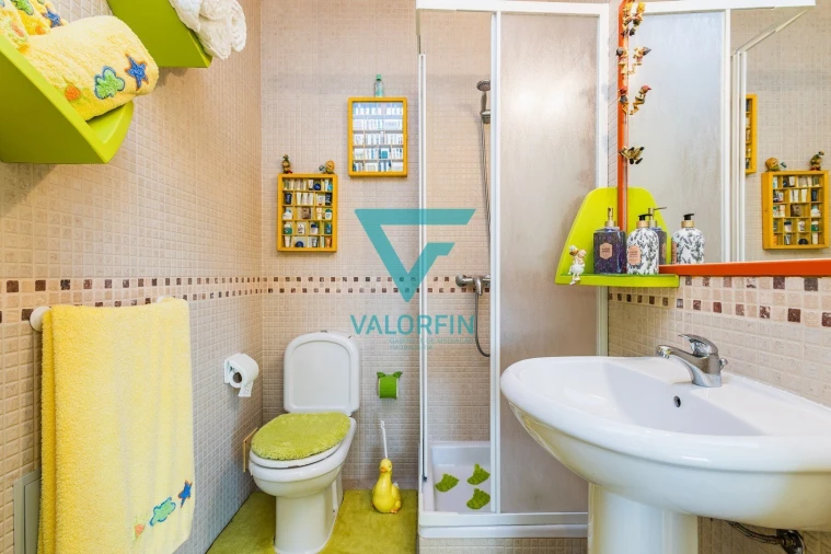 Moradia T4 para Venda em Batalha Foto 11