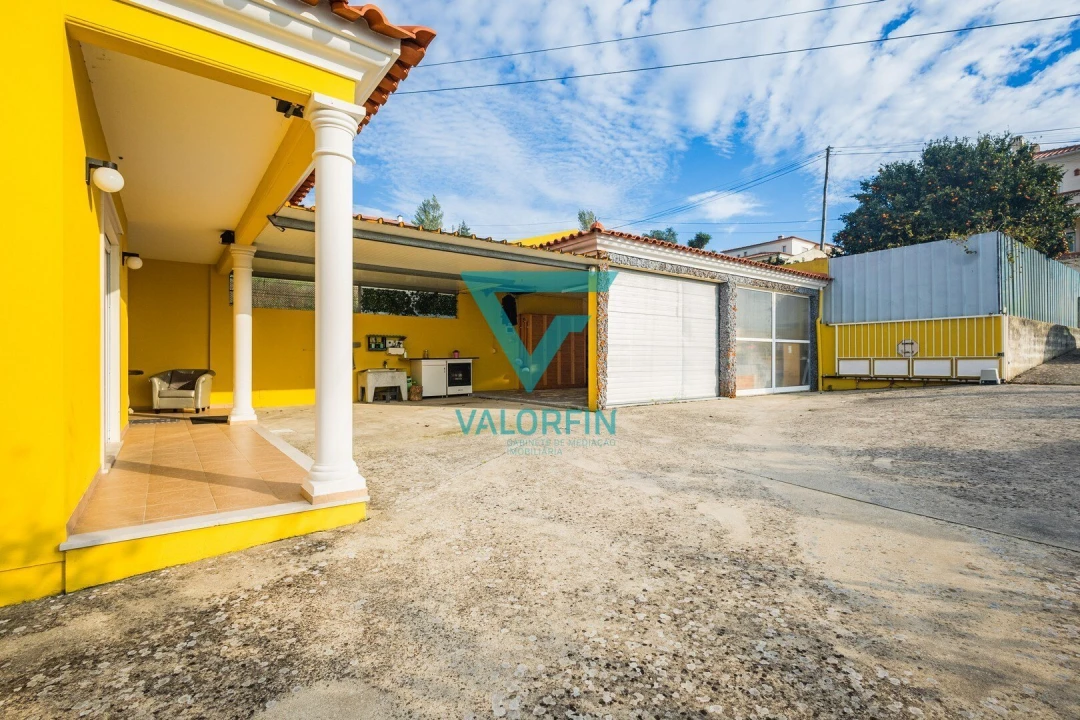 Moradia T4 para Venda em Batalha Foto 20