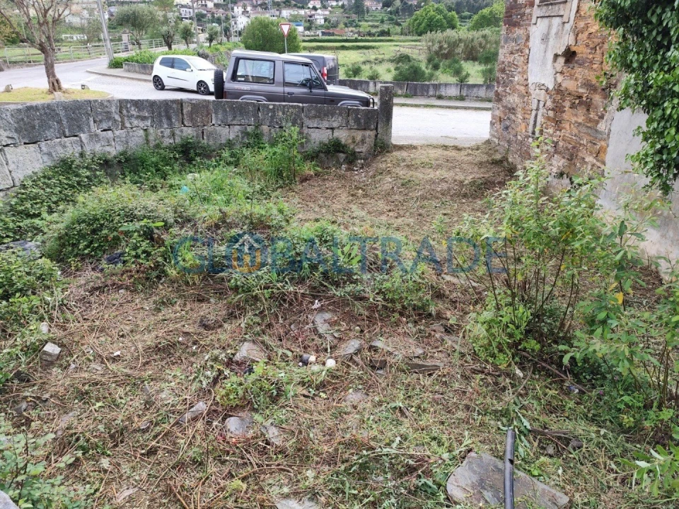 Moradia T2 para Venda em Sobreira Foto 6