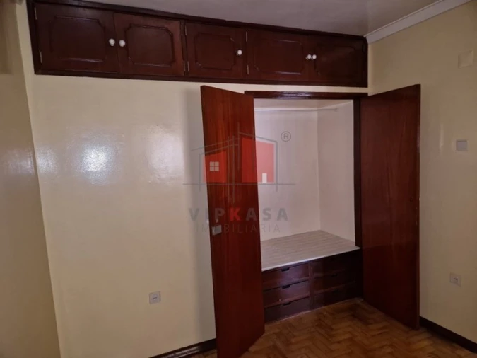 Apartamento T2 para Venda em Pontinha e Famões Foto 20
