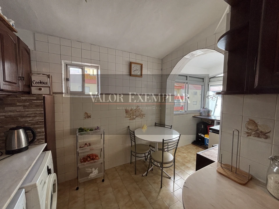 Apartamento T3 para Venda em Moita Foto 3