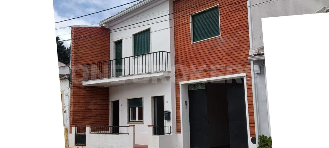 Moradia T3 para Venda em Golegã Foto 1