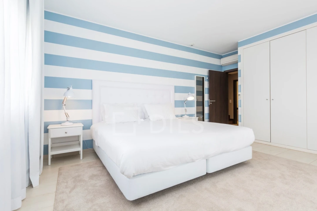 Apartamento T2 para Venda em Quarteira Foto 7
