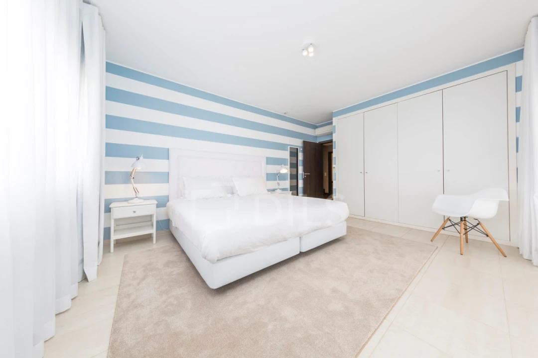 Apartamento T2 para Venda em Quarteira Foto 14