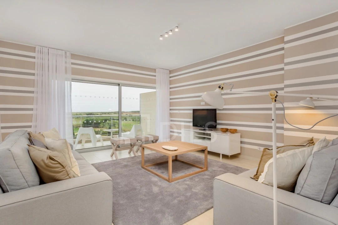 Apartamento T2 para Venda em Quarteira Foto 33