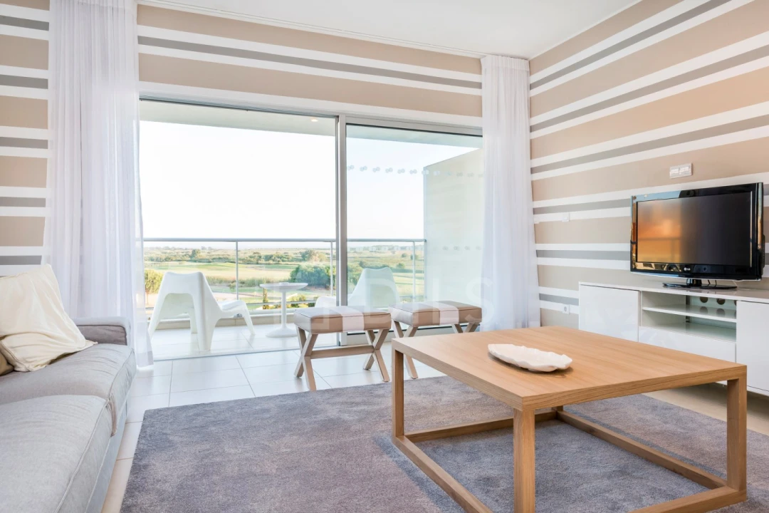 Apartamento T2 para Venda em Quarteira Foto 35