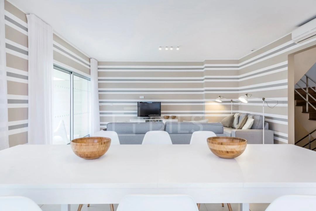 Apartamento T2 para Venda em Quarteira Foto 44