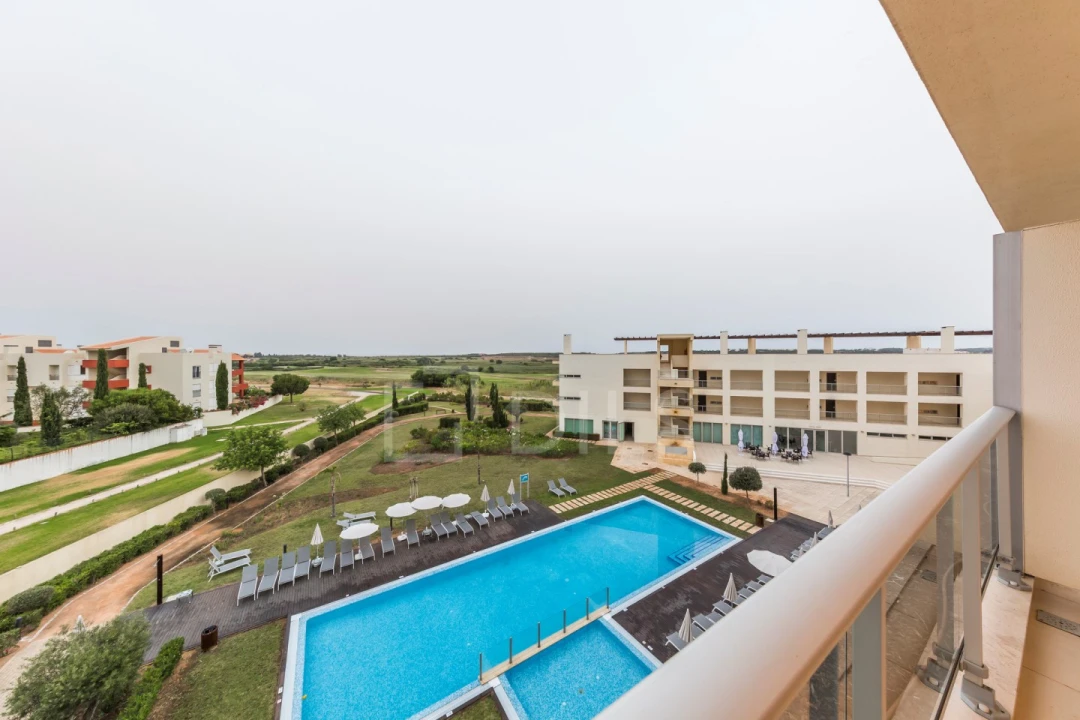 Apartamento T2 para Venda em Quarteira Foto 56