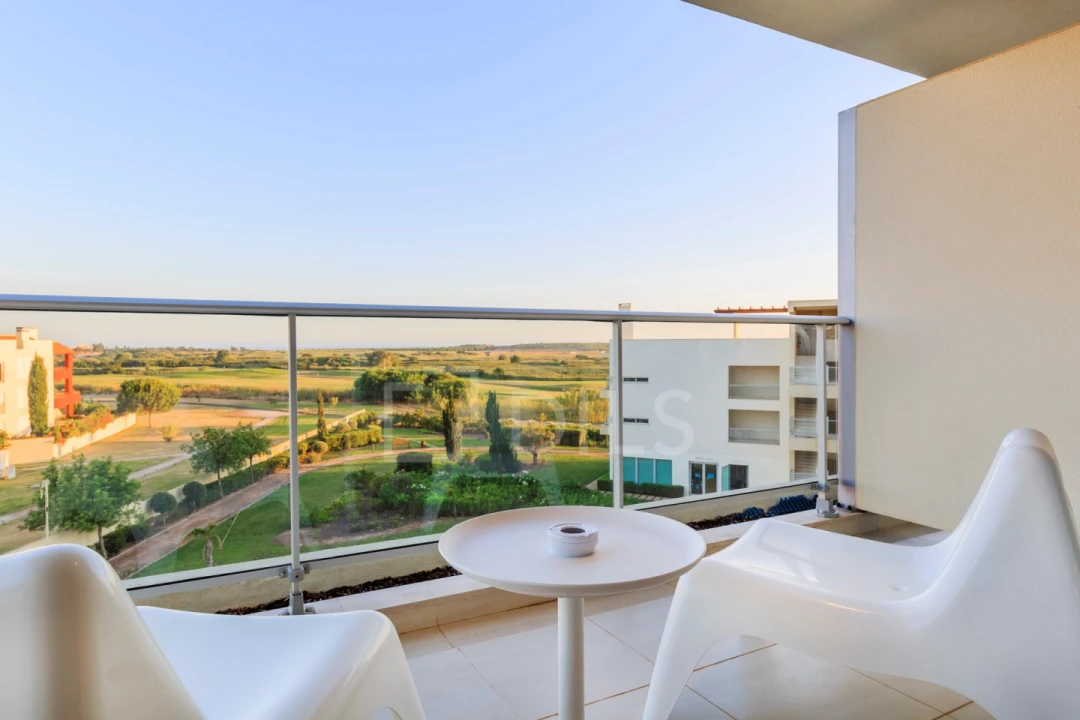 Apartamento T2 para Venda em Quarteira Foto 60