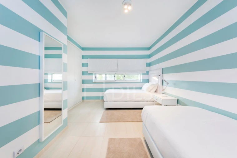 Apartamento T2 para Venda em Quarteira Foto 24
