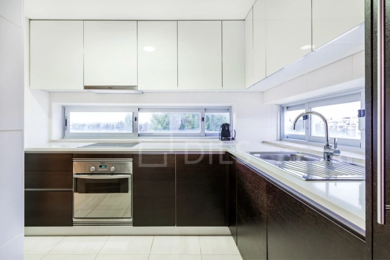 Apartamento T2 para Venda em Quarteira Foto 50