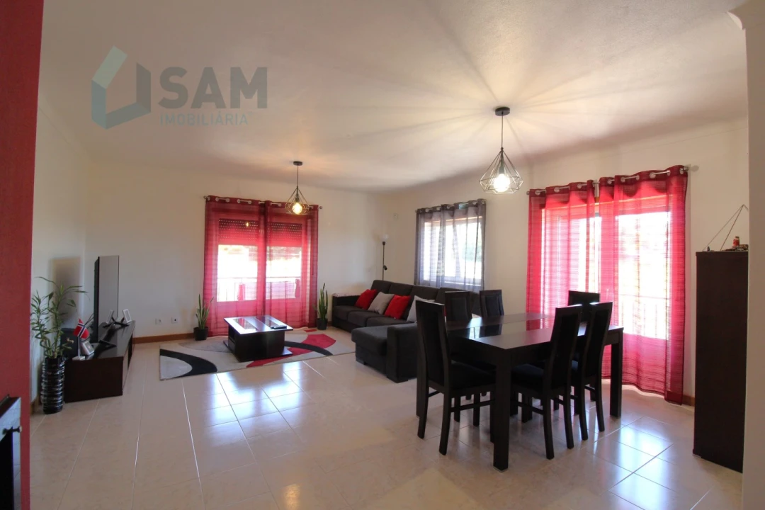 Moradia T3 para Venda em Vimeiro Foto 9