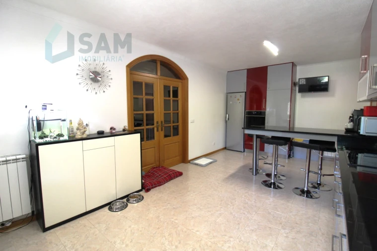 Moradia T3 para Venda em Vimeiro Foto 8