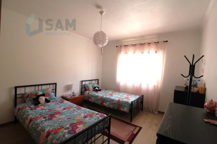 Moradia T3 para Venda em Vimeiro Foto 13