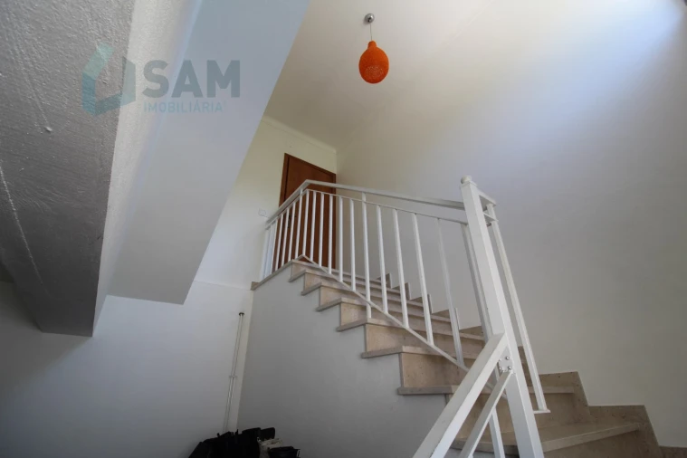 Moradia T3 para Venda em Vimeiro Foto 18