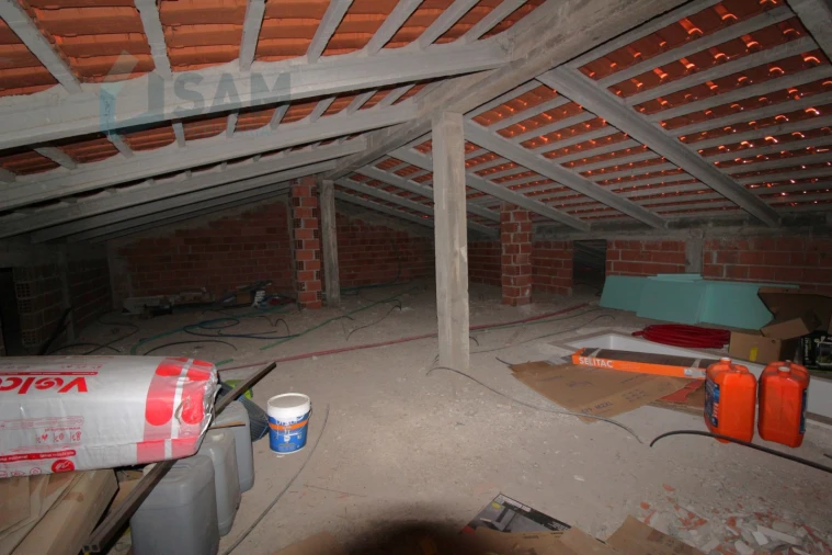 Moradia T3 para Venda em Vimeiro Foto 21