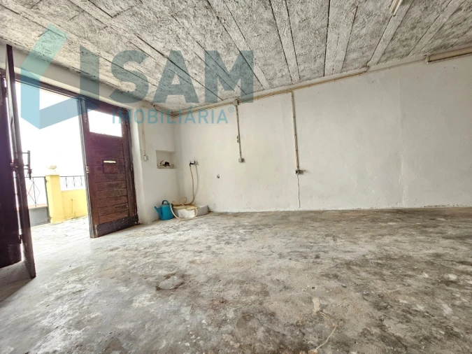 Moradia T3 para Venda em Santa Maria, São Pedro e Matacães Foto 13