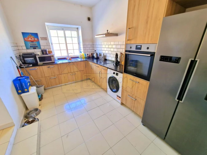 Moradia T7 para Venda em Salir Foto 8