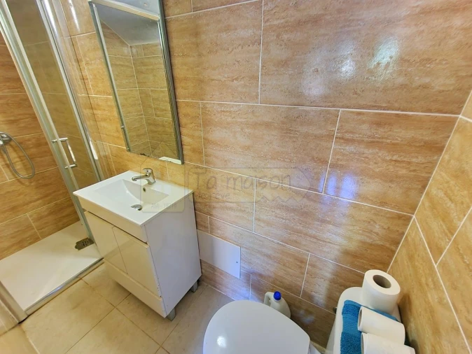 Moradia T7 para Venda em Salir Foto 11