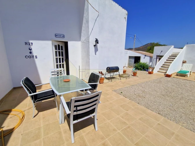 Moradia T7 para Venda em Salir Foto 23