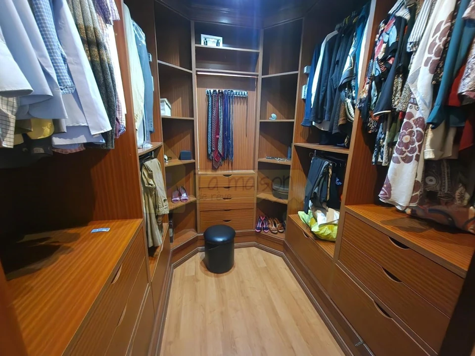 Moradia T5 para Venda em Salir Foto 17