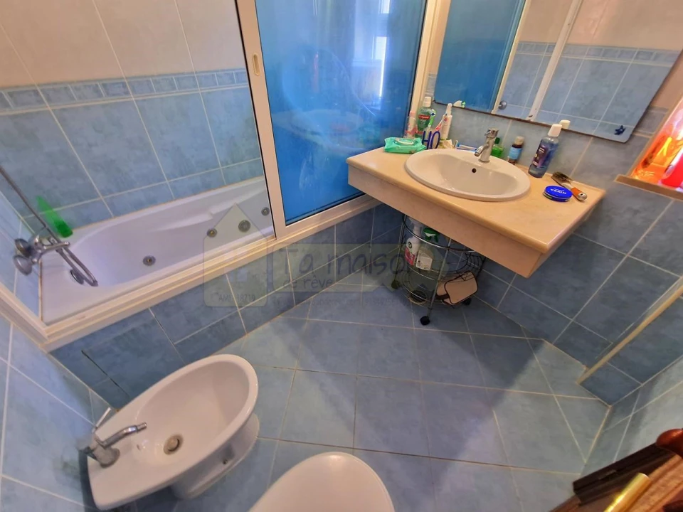 Moradia T5 para Venda em Salir Foto 26