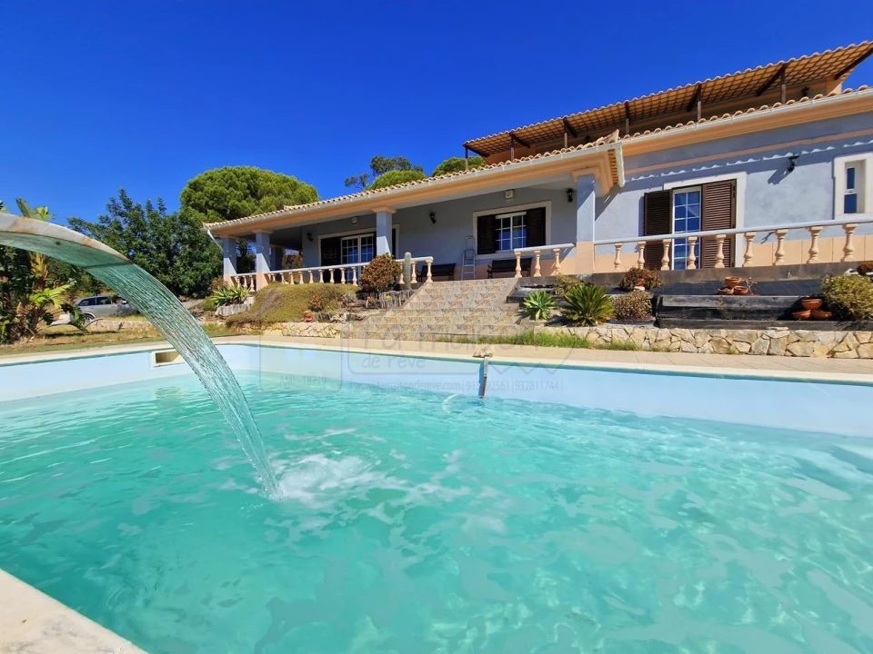 Moradia T5 para Venda em Salir Foto 28