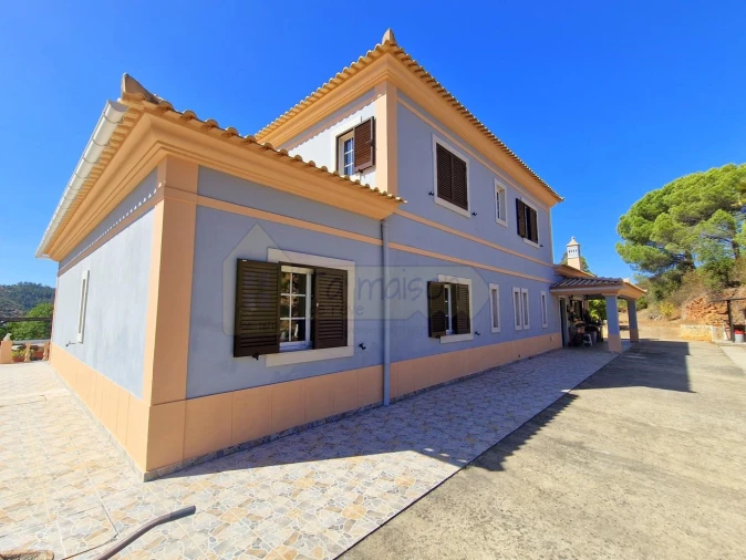 Moradia T5 para Venda em Salir Foto 5