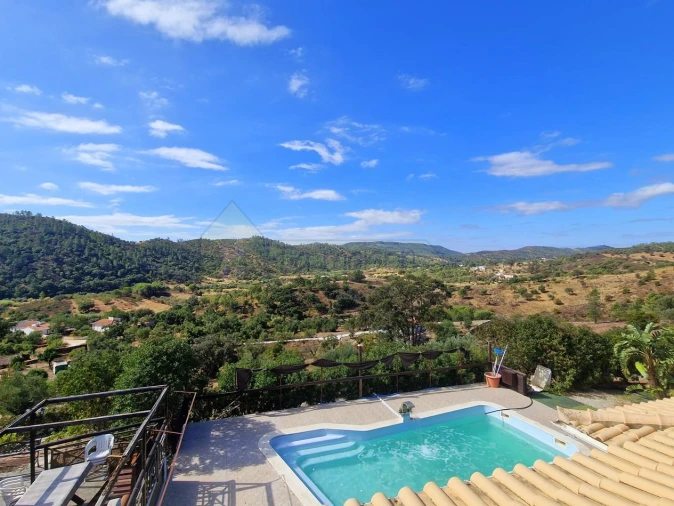 Moradia T5 para Venda em Salir Foto 15