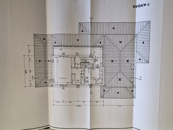 Moradia T5 para Venda em Salir Planta 4