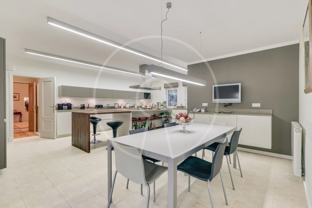 Moradia T5 para Venda em Santo Estêvão Foto 21