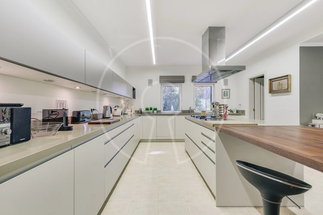 Moradia T5 para Venda em Santo Estêvão Foto 24