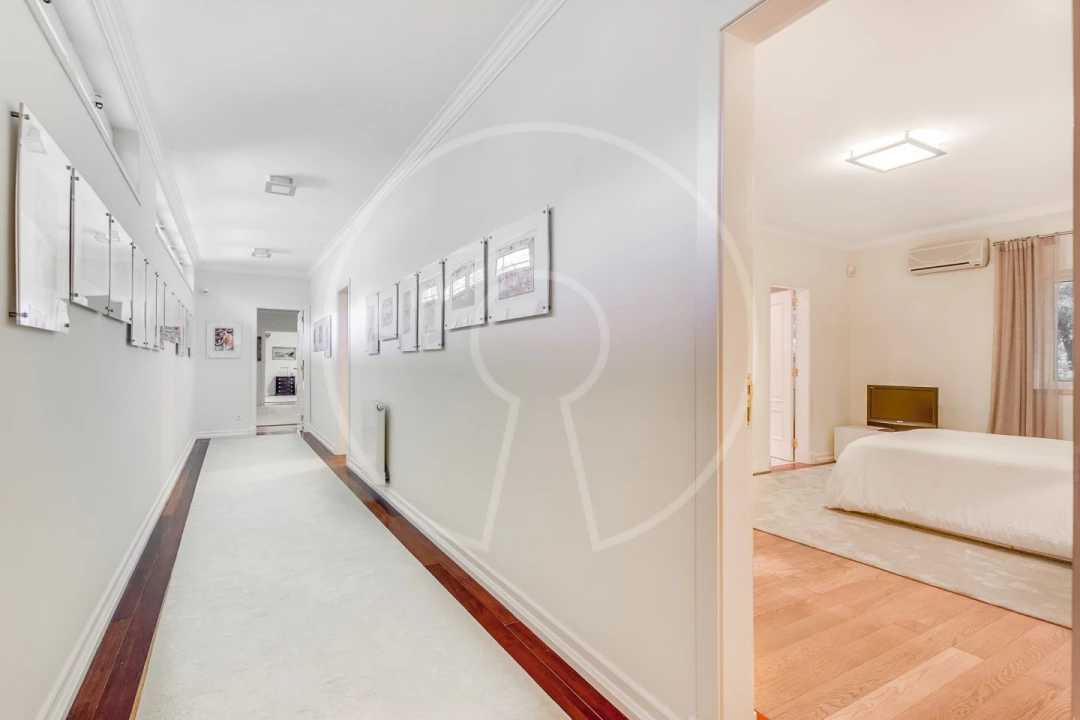 Moradia T5 para Venda em Santo Estêvão Foto 29