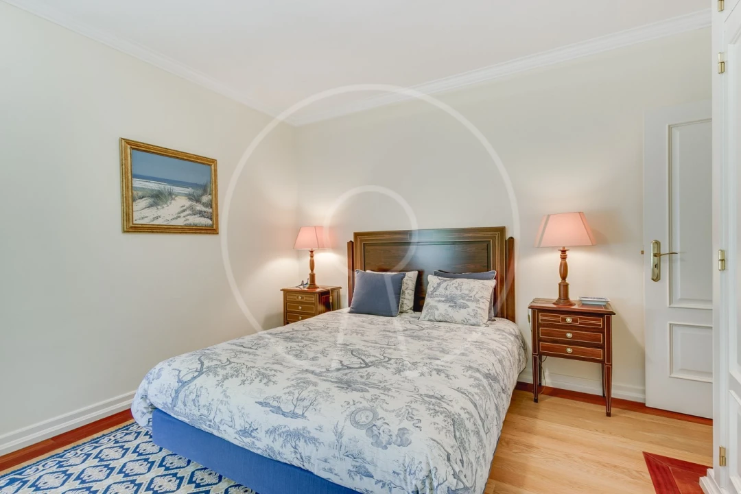 Moradia T5 para Venda em Santo Estêvão Foto 47