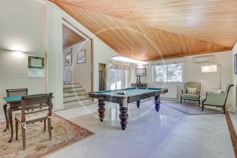 Moradia T5 para Venda em Santo Estêvão Foto 15