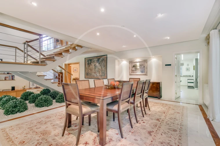 Moradia T5 para Venda em Santo Estêvão Foto 19