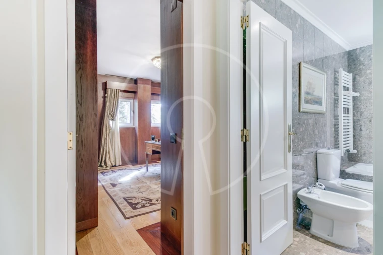 Moradia T5 para Venda em Santo Estêvão Foto 49