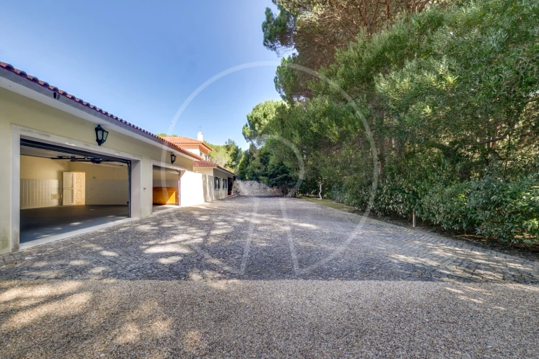 Moradia T5 para Venda em Santo Estêvão Foto 58