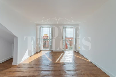 Apartamento T2 para Venda em Santa Maria Maior