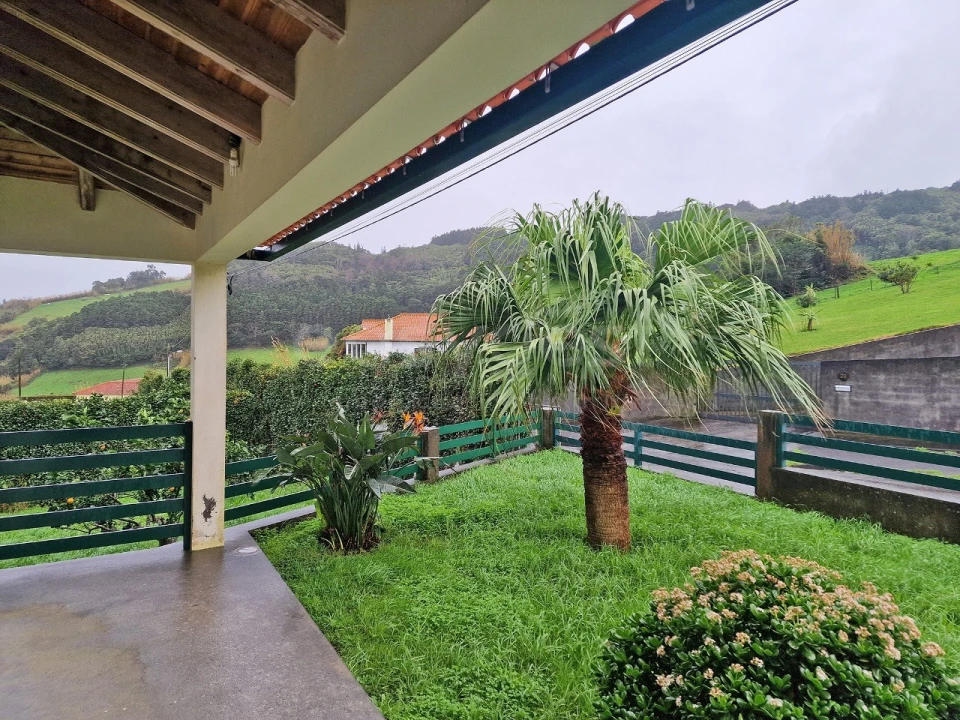 Moradia T3 para Venda em Pedro Miguel Foto 3