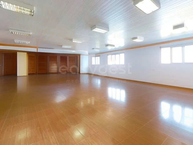 Prédio para Venda em Ponta Delgada (São Pedro) Foto 3